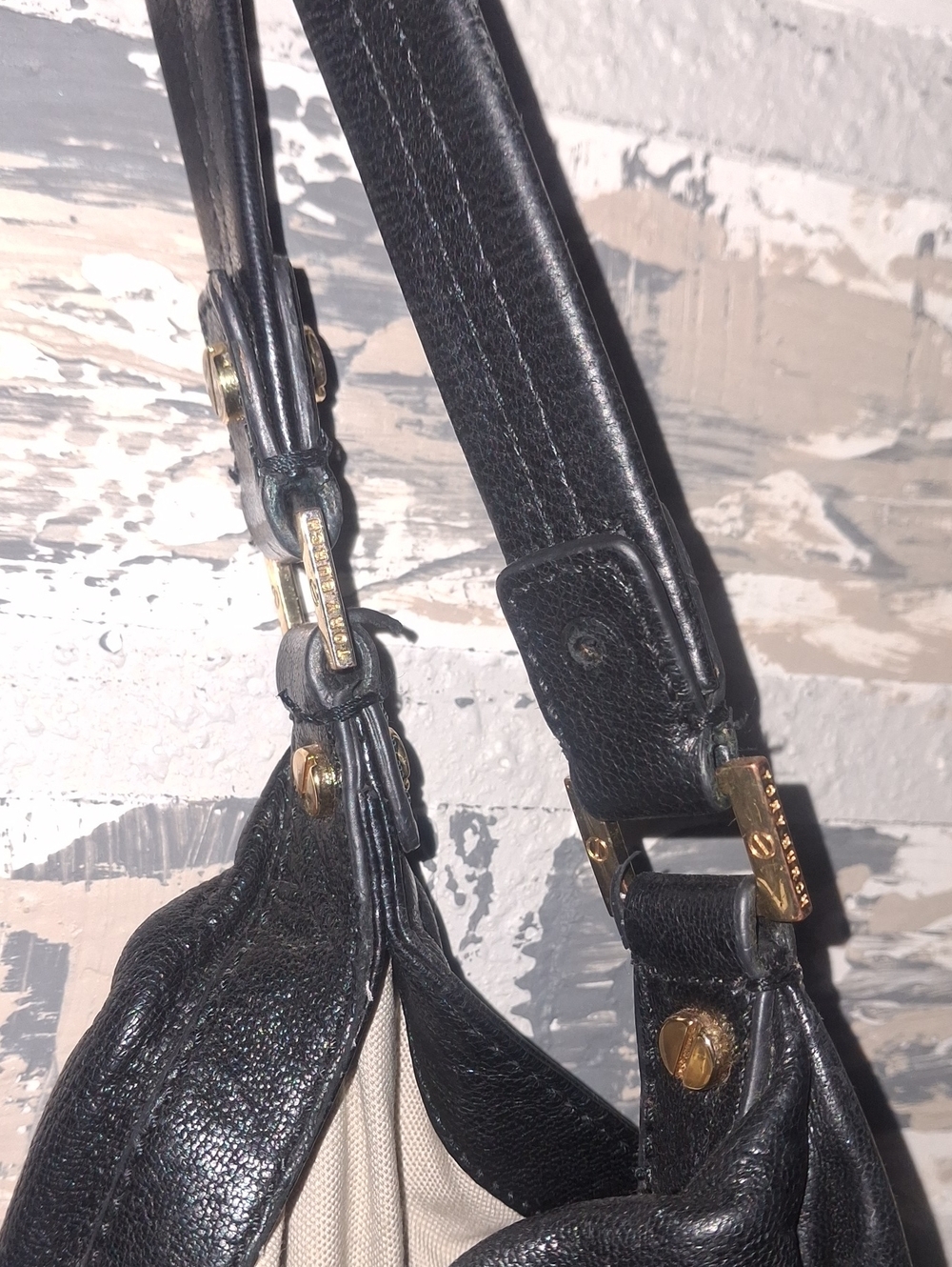Tory Burch Pre-loved Hobo Bag - Picture 3 of 11